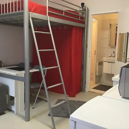 Sur Cour Au Coeur De *